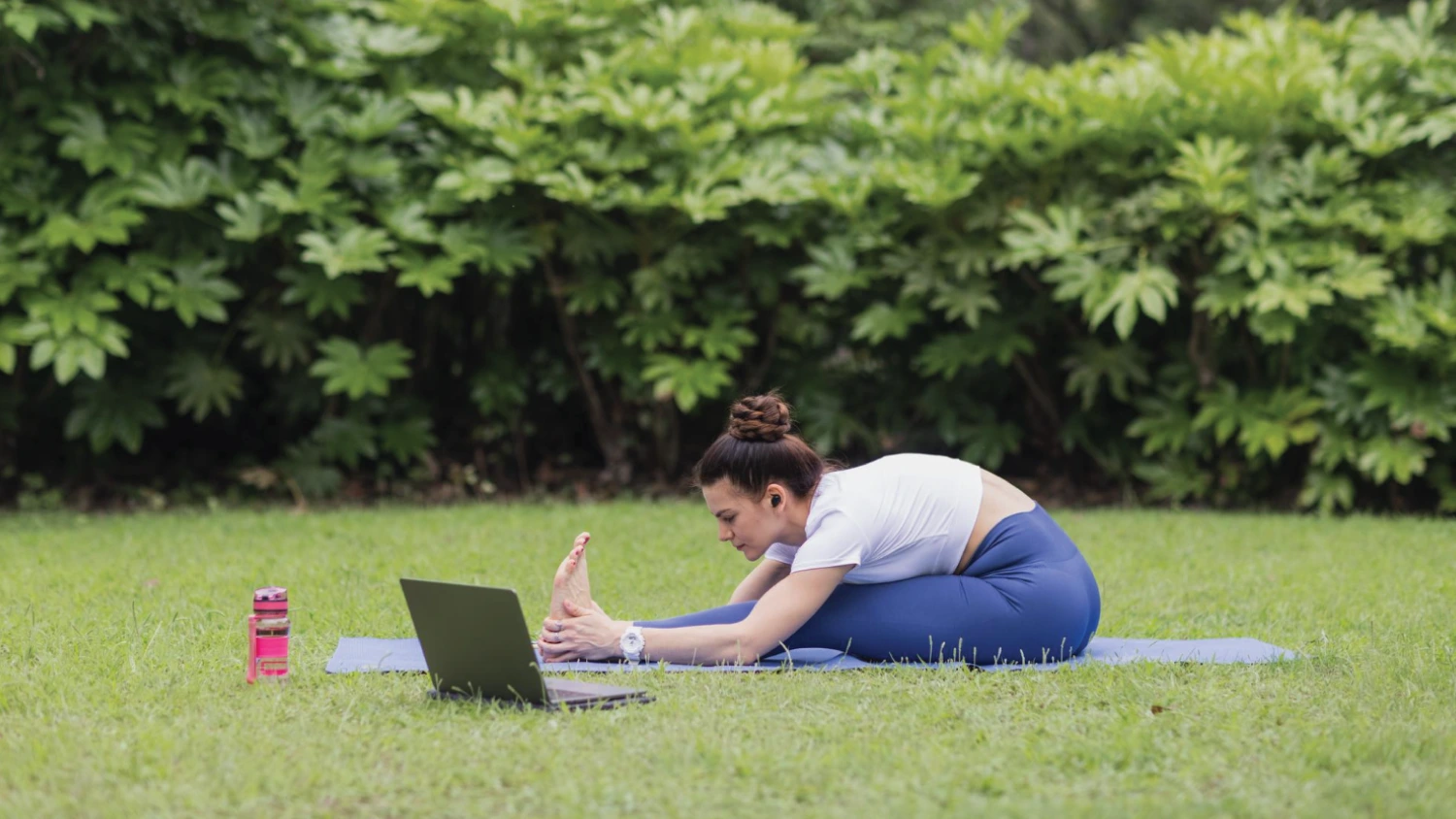 You are currently viewing Productivity Hacks: How to Balance Work, Health, and Life Naturally